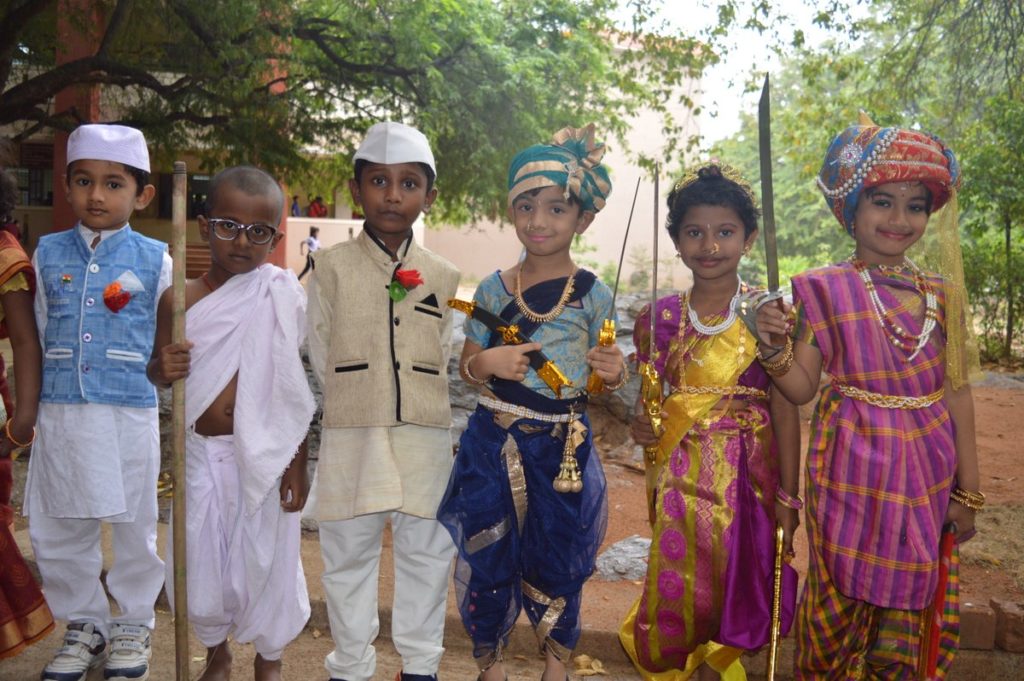 Fancy dress shop for lkg students