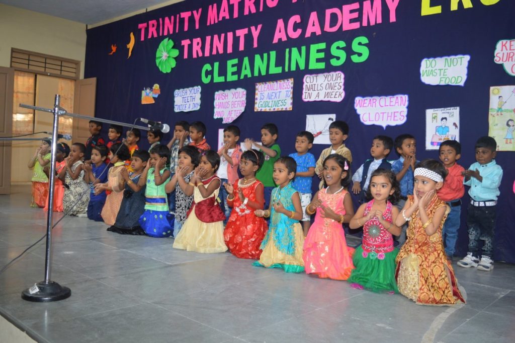 Monthly Programme Titled Cleanliness by LKG of Trinity Academy CBSE Krishnagiri 20 12 2018 2